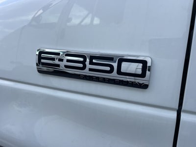 2022 Ford E-Series Cutaway E-350 SRW 138" WB