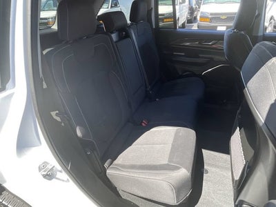 2022 Jeep Grand Cherokee Laredo 4x4