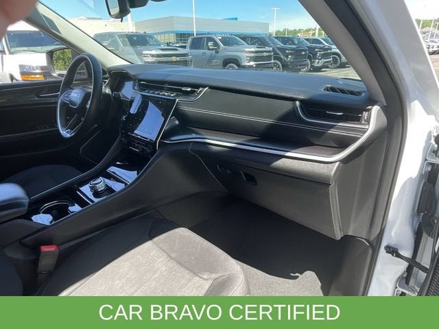 2022 Jeep Grand Cherokee Laredo 4x4