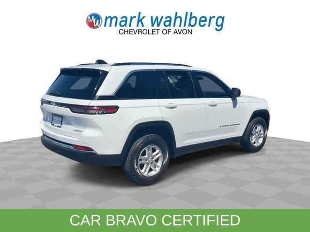 2022 Jeep Grand Cherokee Laredo 4x4