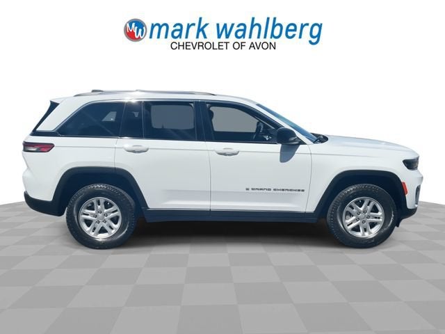 2022 Jeep Grand Cherokee Laredo 4x4