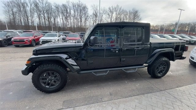 2024 Jeep Gladiator Sport S