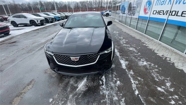 2025 Cadillac CT4 Luxury