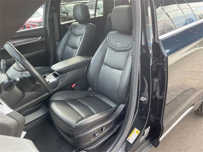 2023 Cadillac XT6 Luxury