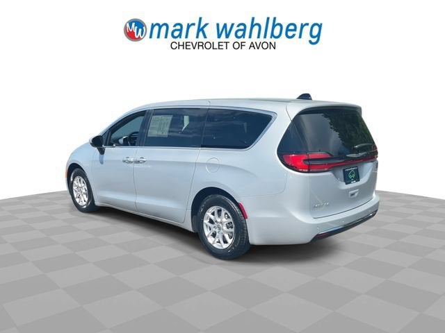 2023 Chrysler Pacifica Touring