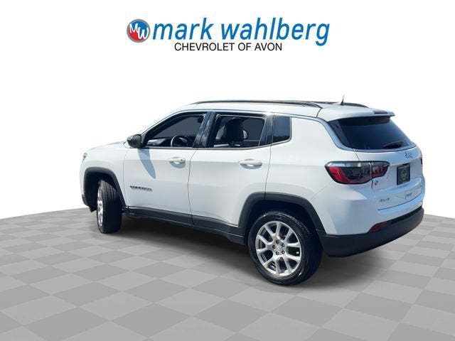 2024 Jeep Compass Latitude Lux FWD