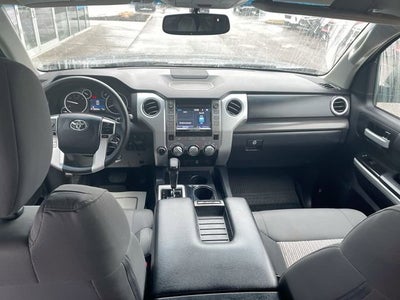 2017 Toyota Tundra SR5 5.7L V8
