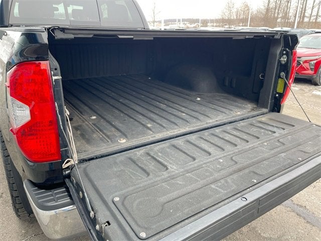 2017 Toyota Tundra SR5 5.7L V8