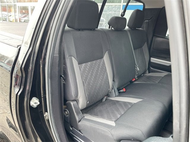 2017 Toyota Tundra SR5 5.7L V8