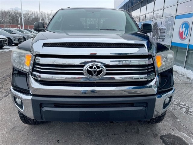 2017 Toyota Tundra SR5 5.7L V8