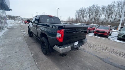 2017 Toyota Tundra SR5 5.7L V8