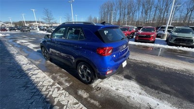 2022 Hyundai Venue SEL
