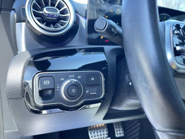 2021 Mercedes-Benz A 220 4MATIC®