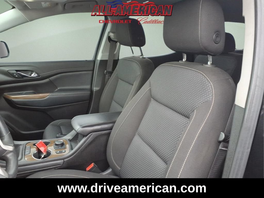 2022 GMC Acadia SLE