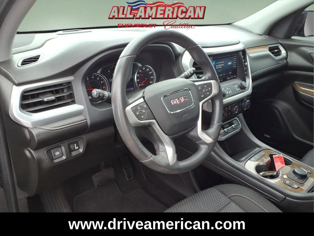 2022 GMC Acadia SLE
