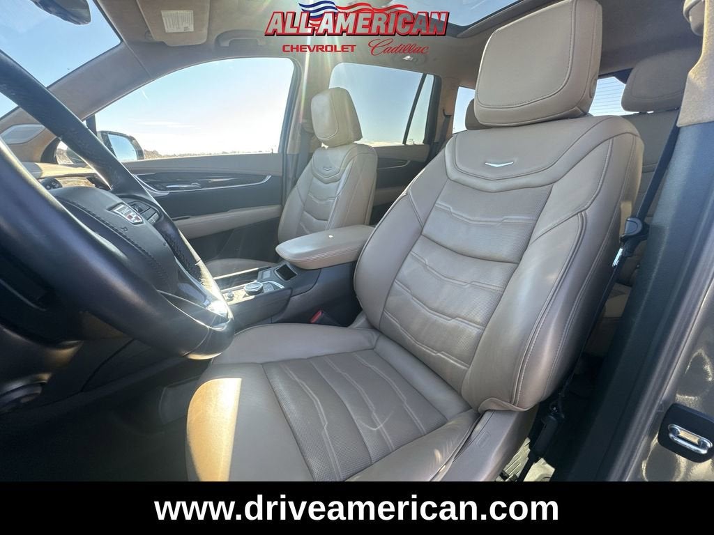 2023 Cadillac XT6 Premium Luxury