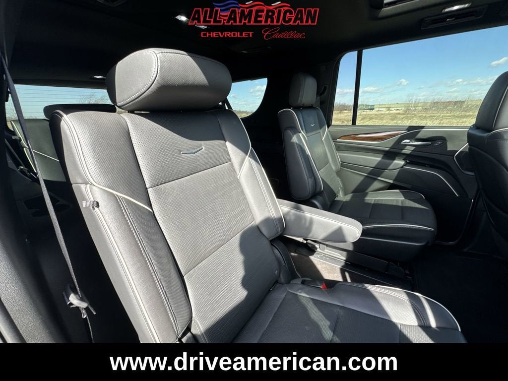 2023 Cadillac Escalade ESV Premium Luxury