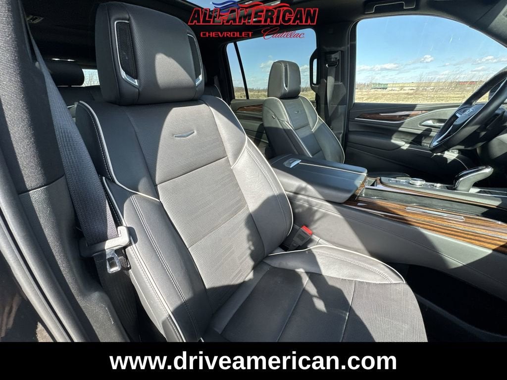 2023 Cadillac Escalade ESV Premium Luxury
