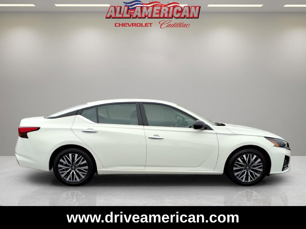 2025 Nissan Altima SV
