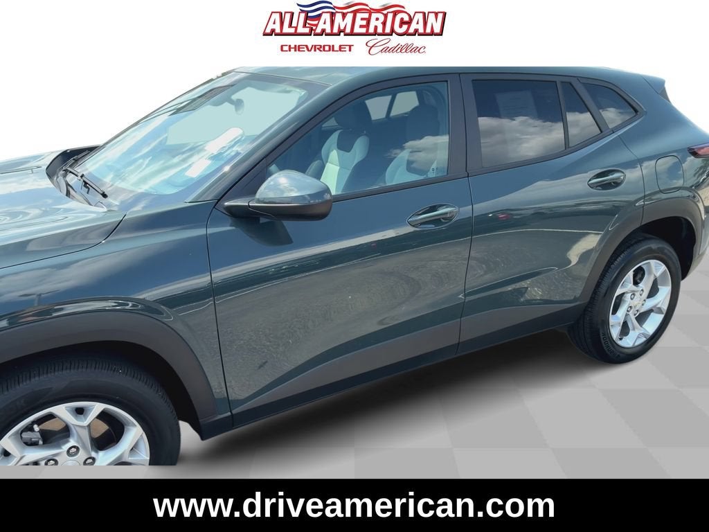 2025 Chevrolet Trax LS