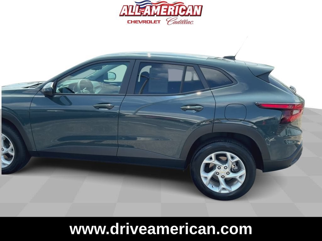 2025 Chevrolet Trax LS