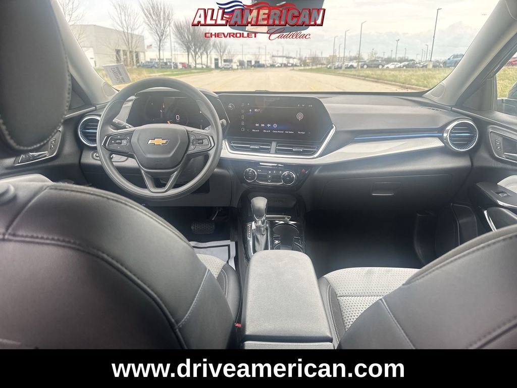 2025 Chevrolet Trax LT
