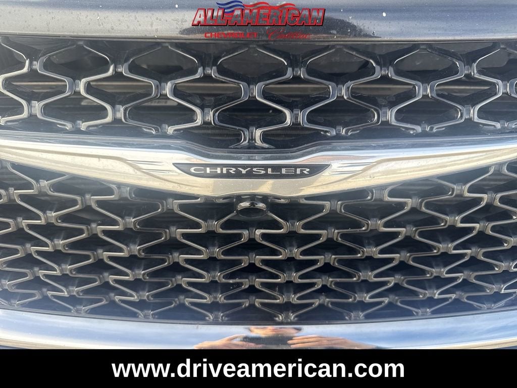 2022 Chrysler Pacifica Touring L