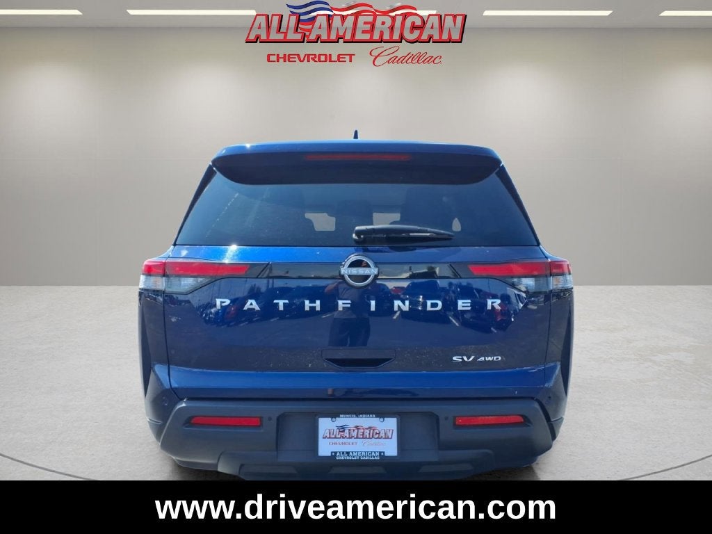 2024 Nissan Pathfinder SV