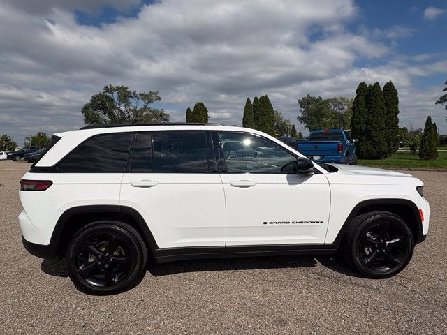 2023 Jeep Grand Cherokee Altitude 4x4