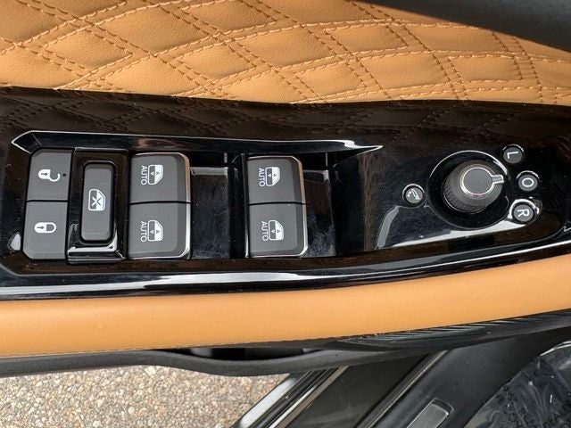 2023 Jeep Grand Cherokee Summit 4x4