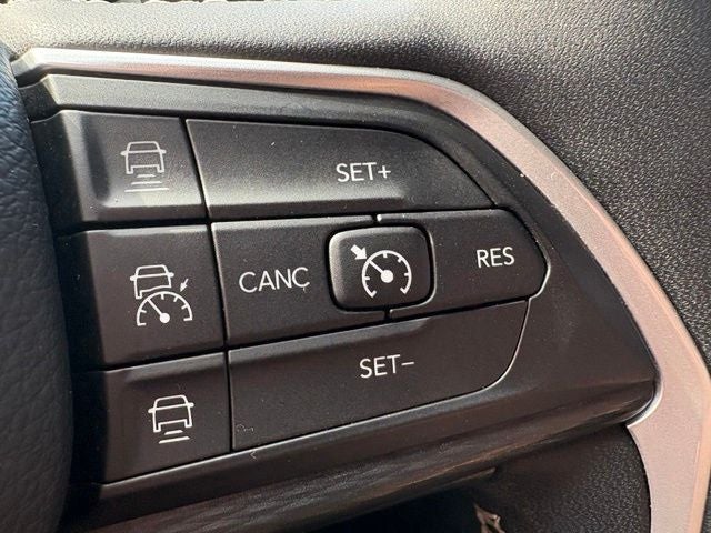 2023 Jeep Grand Cherokee L Altitude 4x4