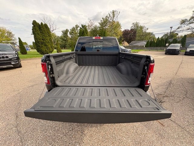 2019 RAM 1500 Big Horn/Lone Star Crew Cab 4x4 5'7' Box