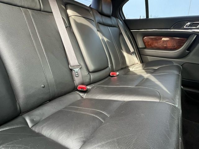 2014 Lincoln MKS Base