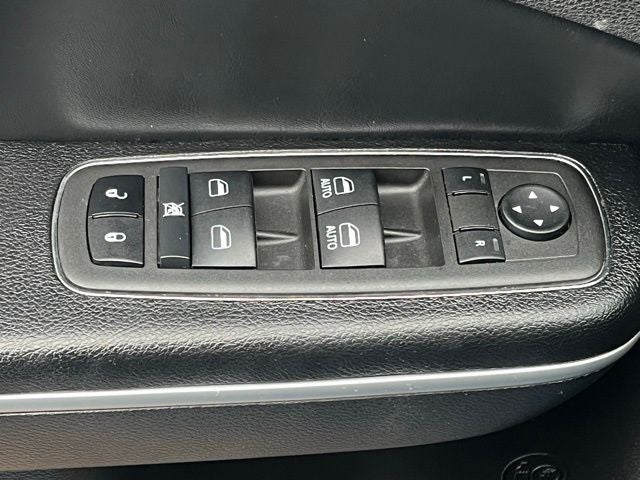 2022 Chrysler 300 Touring