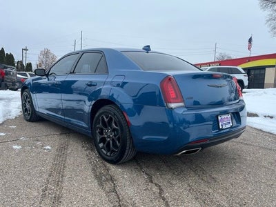 2022 Chrysler 300 Touring