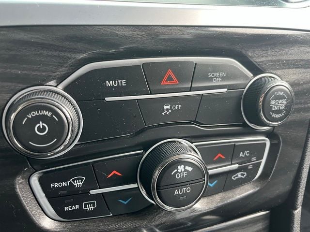 2022 Chrysler 300 Touring