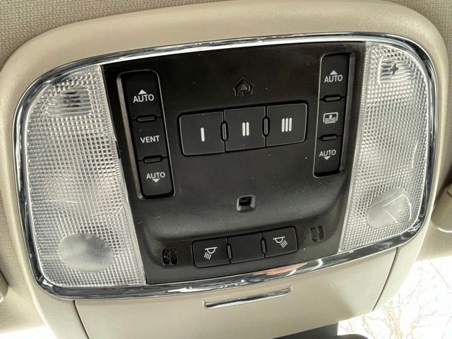 2023 Chrysler 300 Touring-L AWD