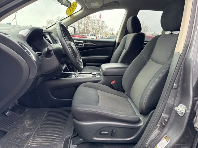 2019 Nissan Pathfinder SV