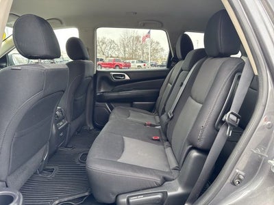 2019 Nissan Pathfinder SV