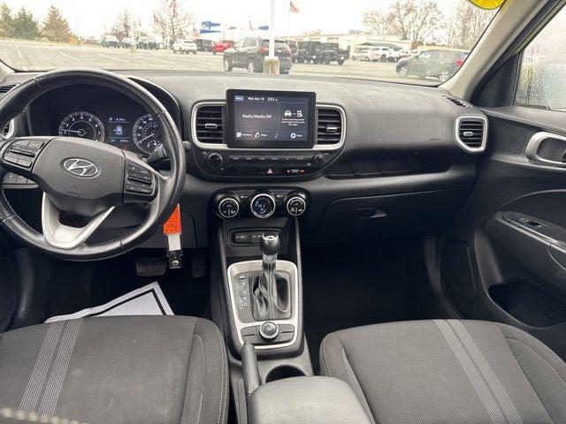 2022 Hyundai Venue SEL