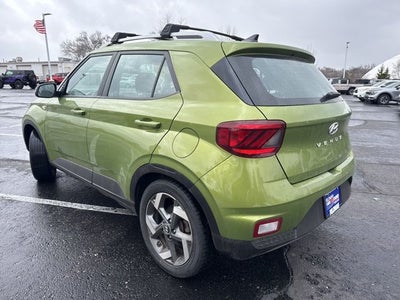 2022 Hyundai Venue SEL