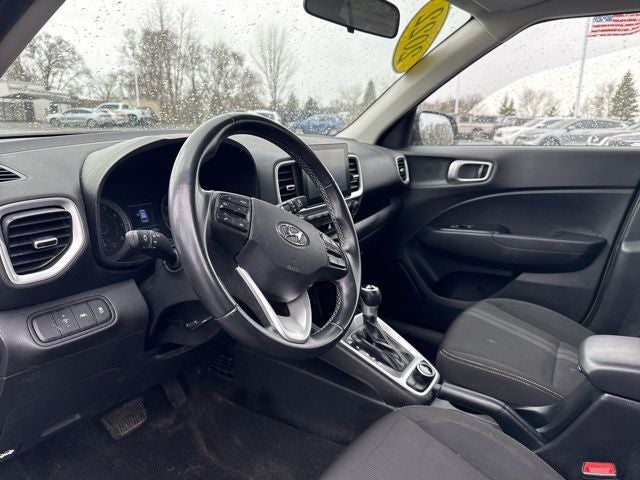 2022 Hyundai Venue SEL