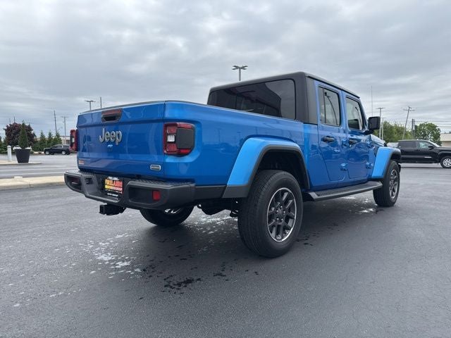 2022 Jeep Gladiator Overland