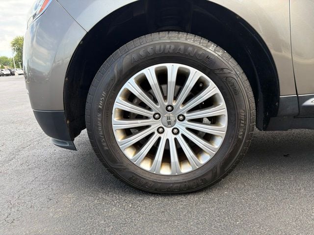 2012 Lincoln MKX Base