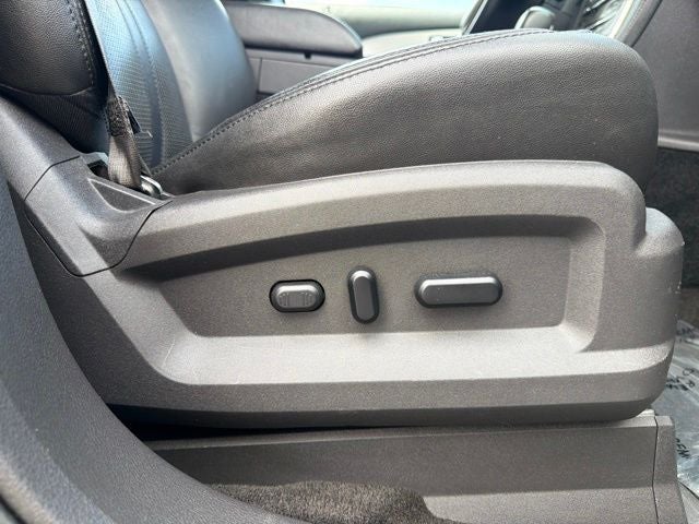 2012 Lincoln MKX Base