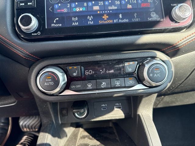 2025 Nissan Versa 1.6 SR