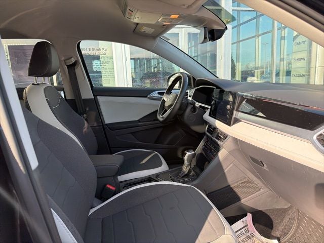 2025 Volkswagen Taos 1.5T SE
