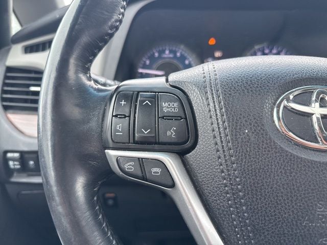 2017 Toyota Sienna Limited Premium 7 Passenger