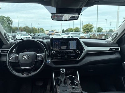 2021 Toyota Highlander Hybrid Platinum