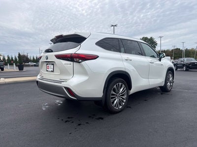 2021 Toyota Highlander Hybrid Platinum